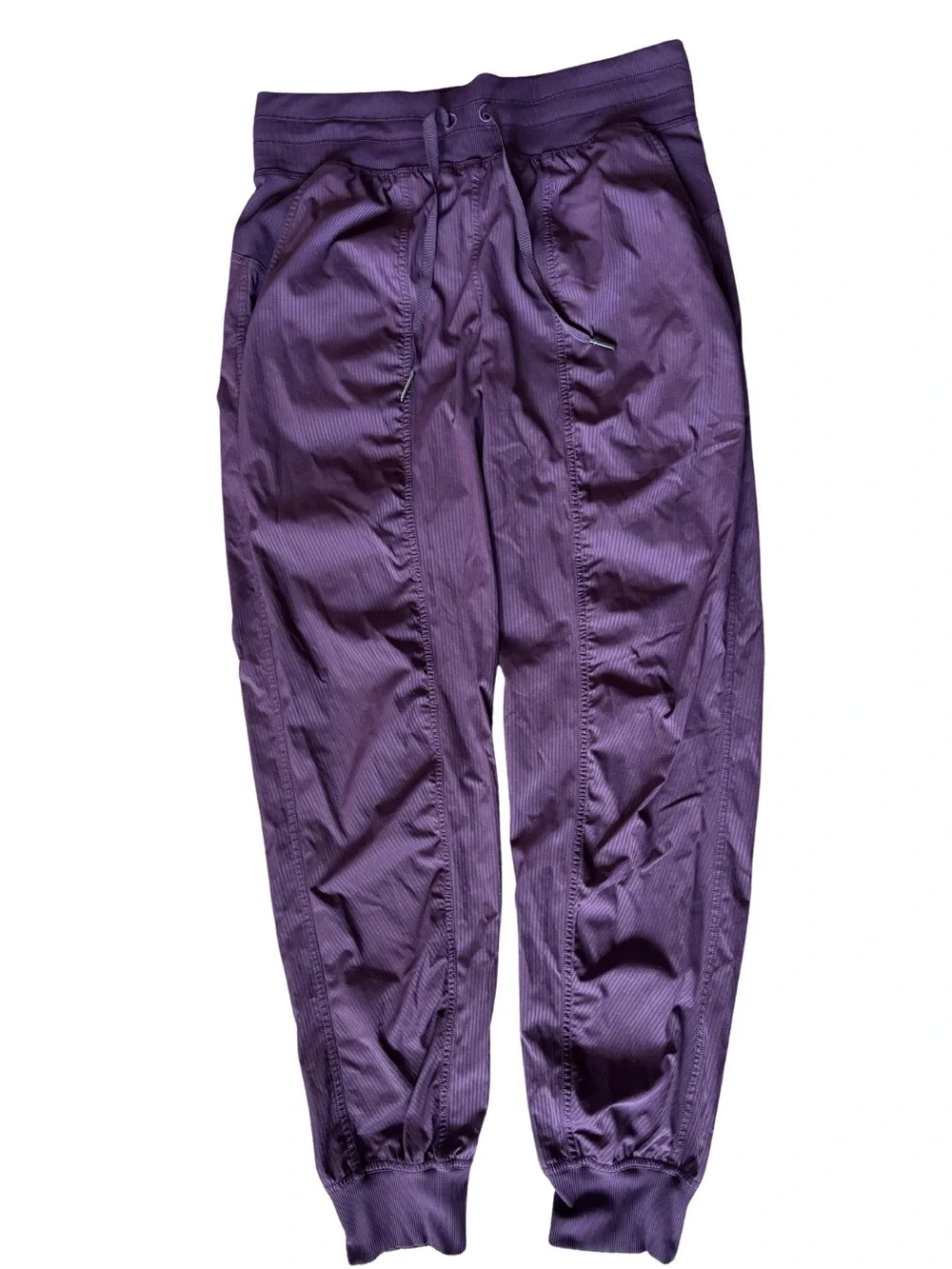 Lululemon Studio mid-rise Jogger size 6 color purple